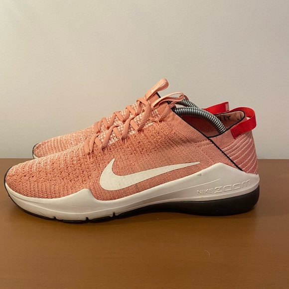 Nike Women’s Air Zoom Fearless - Women’s Size 10 - Picture 3 of 4